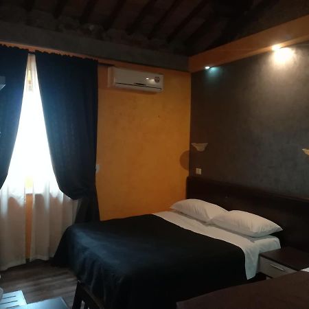 Domus Roma Pension Buitenkant foto