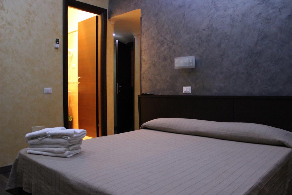 Domus Roma Pension Buitenkant foto